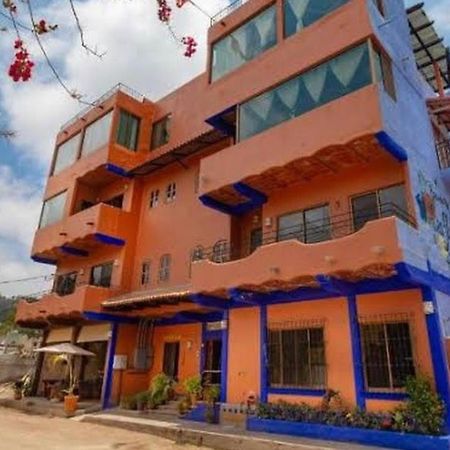 Posada Las Flores Los Ayala Bagian luar foto