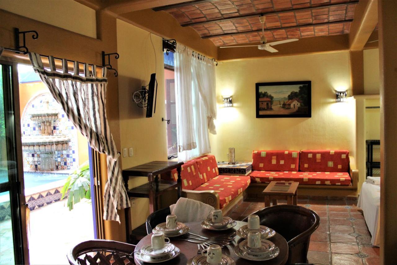 Posada Las Flores Los Ayala Bagian luar foto