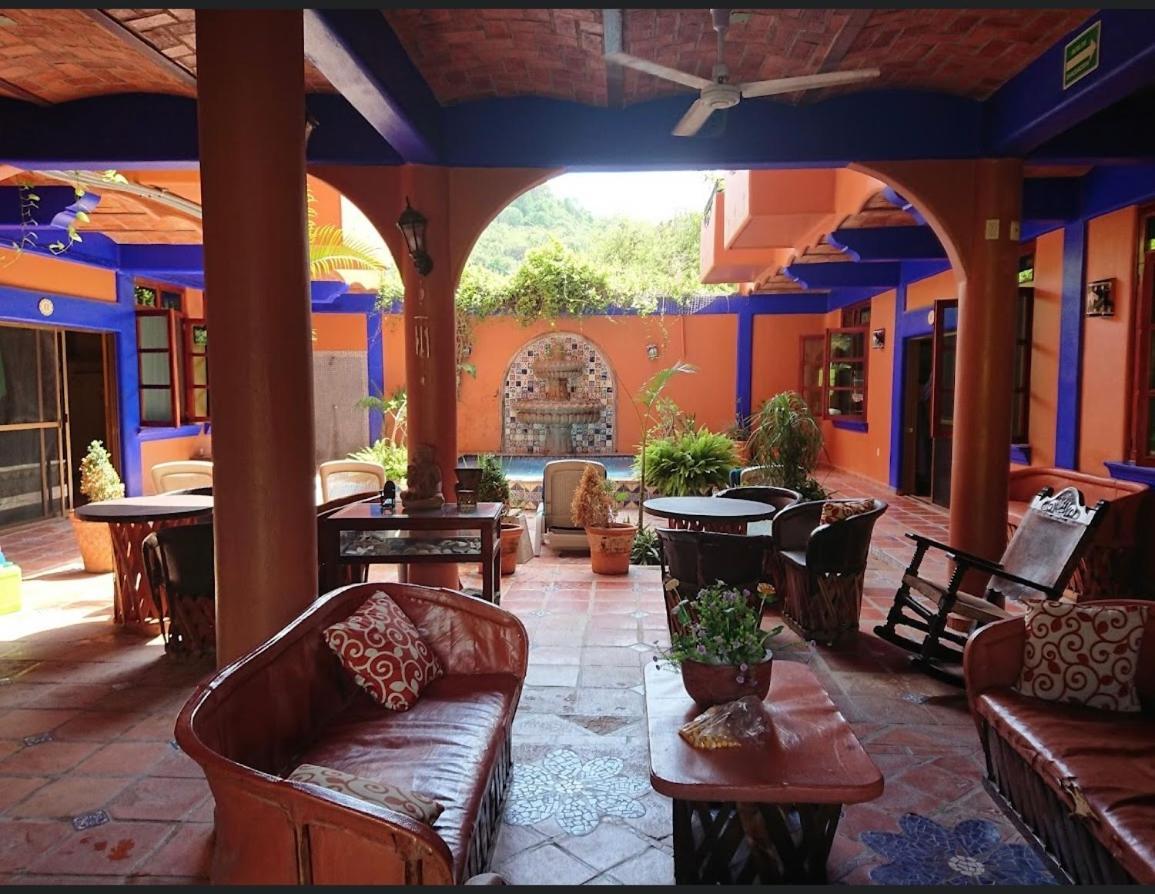 Posada Las Flores Los Ayala Bagian luar foto