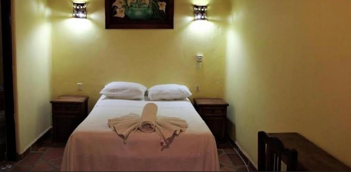 Posada Las Flores Los Ayala Bagian luar foto